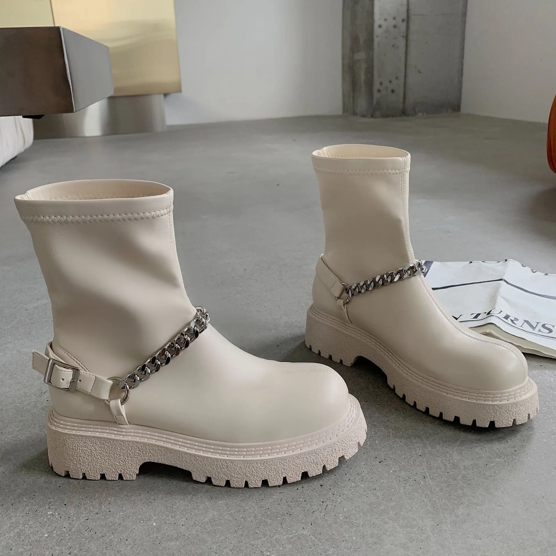 LDM Black Short Boots Martin Boots Female 2021 New Short Tube Boots Thick Bottom Chain Boots