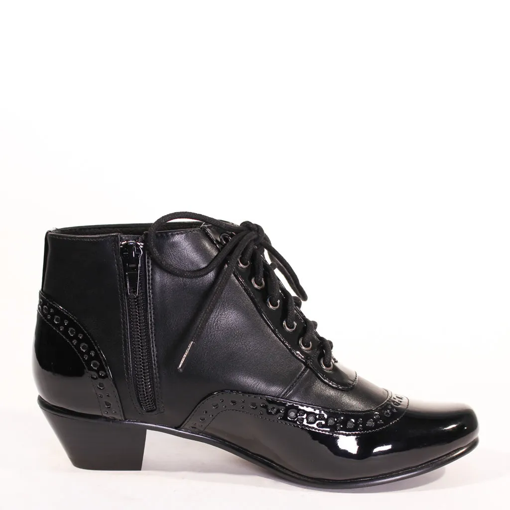 Pearla Retro Booties